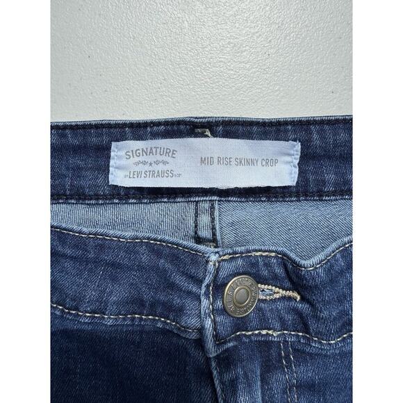 Signature By Levi Strauss Mid Rise Skinny Crop Size 18 - Picture 3 of 5